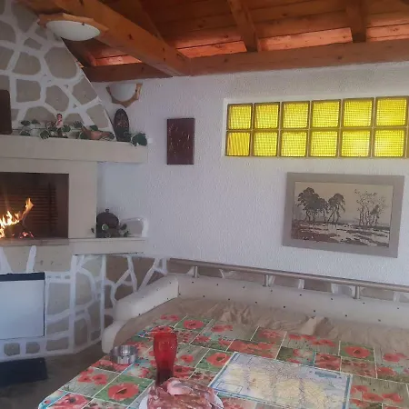 Libera Hostel *